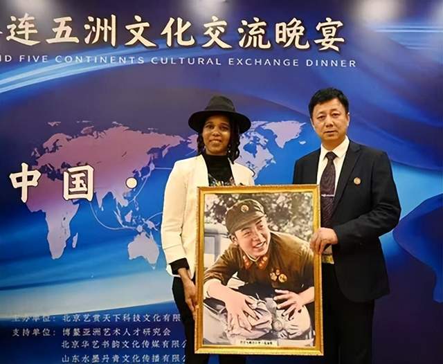 薪火传大爱 初心耀芳华——退伍军人王显胜四十余载矢志传播永恒的雷锋精神(图1)