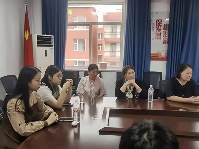 学雷锋践初心，爱心助学暖校园——爱心企业家慷慨解囊帮扶困难学子(图4)