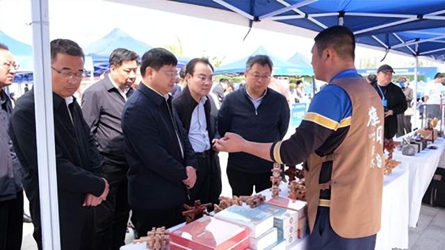 山东省人才引领乡村振兴项目对接活动暨"农行杯"枣庄市乡土特色品牌技能人才大赛启动仪式在枣庄举行(图14)