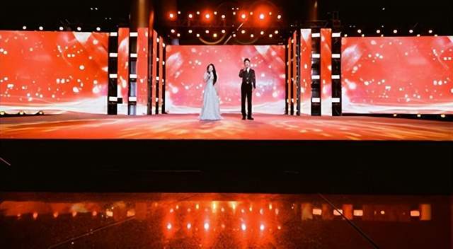 中国教育电视双台联动庆华诞：肖桂宁、安婷联袂执麦奏响共鸣曲(图1)