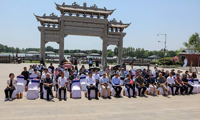 漕运风华映千年 丹青绘就运河韵！“漕运风华 大运南阳”国画长卷惊艳亮相南阳古镇(图9)