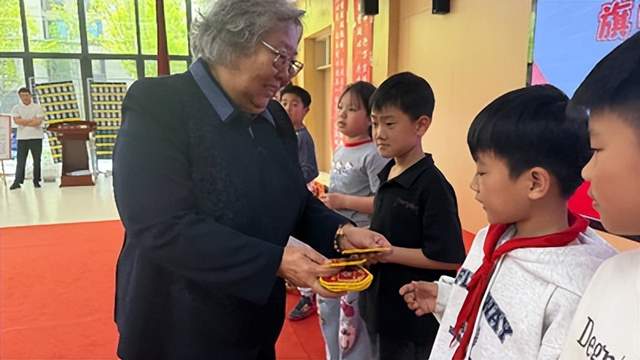 京雄文脉润童心 旗帜阅读筑未来——雄安雄东长丰小学隆重举行世界读书日主题活动(图11)