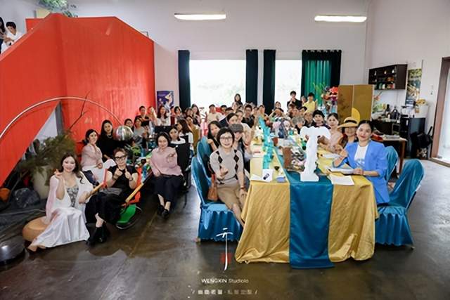 宁波幽馥若馨：讲好中国服饰故事 诠释东方文化魅力(图1)