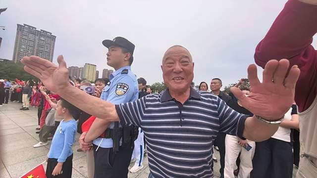 民俗荟萃迎华诞 百姓舞台动人心——五一广场国庆展演精彩上演(图6)