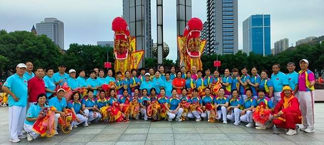 民俗荟萃迎华诞 百姓舞台动人心——五一广场国庆展演精彩上演(图7)