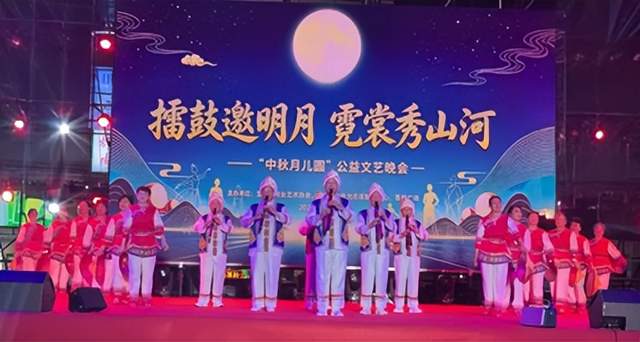 擂鼓邀明月 霓裳秀山河(图9) 擂鼓邀明月 霓裳秀山河(图9)