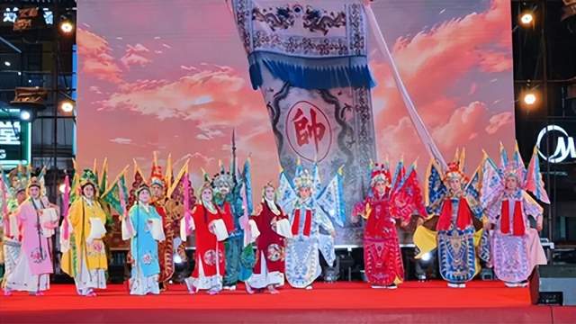 擂鼓邀明月 霓裳秀山河(图11) 擂鼓邀明月 霓裳秀山河(图11)