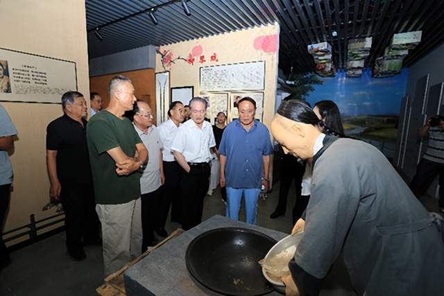 枣庄市峄城区阴平镇东楼村举行雷锋像揭幕仪式 传承雷锋精神 赋能和美乡村建设(图15)