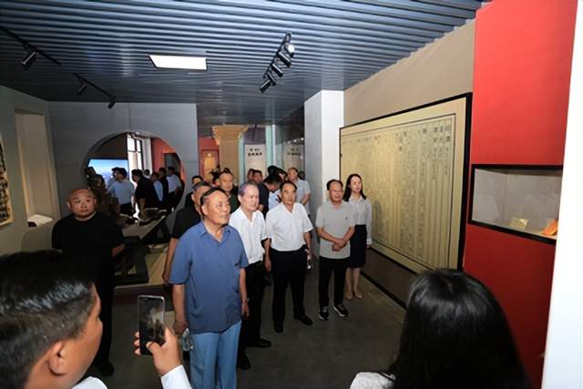 枣庄市峄城区阴平镇东楼村举行雷锋像揭幕仪式 传承雷锋精神 赋能和美乡村建设(图13)