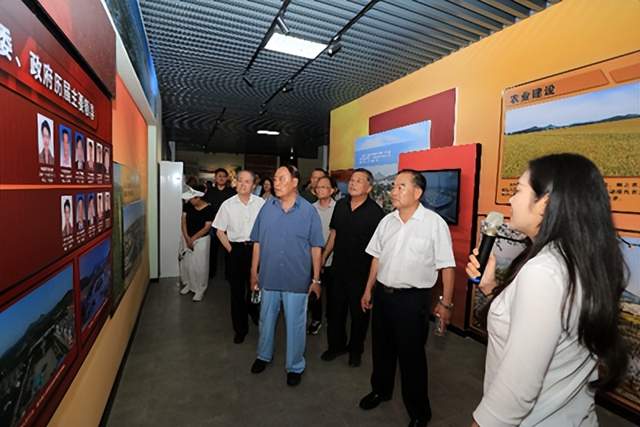 枣庄市峄城区阴平镇东楼村举行雷锋像揭幕仪式 传承雷锋精神 赋能和美乡村建设(图14)