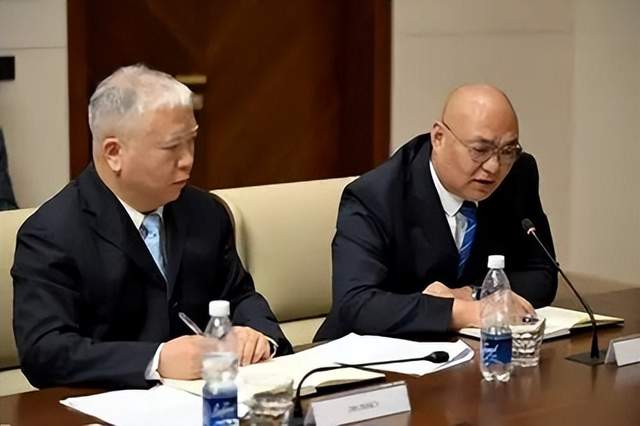 吉尔吉斯斯坦总理会见湖南环球南方实业董事长何如球总经理刘迎可一行(图4)