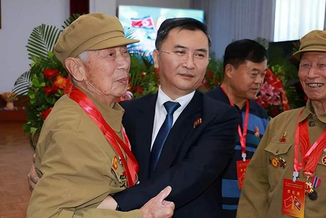 缅怀领袖伟业、赓续中朝友谊主题教育系列活动在京隆重举行(图15) 缅怀领袖伟业、赓续中朝友谊主题教育系列活动在京隆重举行(图15)