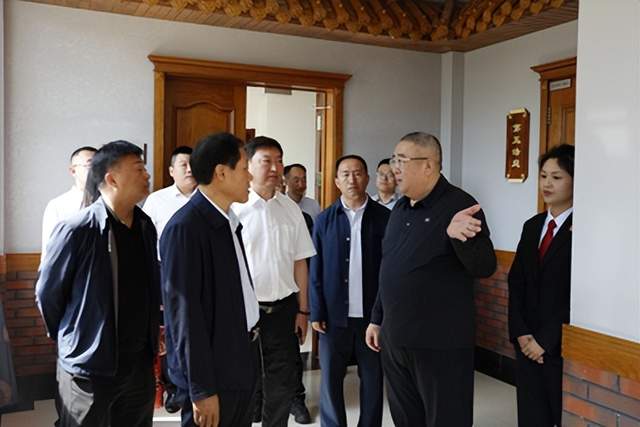 【优化营商环境】依法为盾护营商,倾心服务助发展(图1) 【优化营商环境】依法为盾护营商,倾心服务助发展(图1)