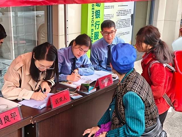 赶集日，威宁检察“出摊”了！(图6)