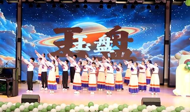 于洪教育第二届“超燃体艺节”圆满落幕：“校园超”成绩亮眼，合唱团歌声嘹亮(图17)