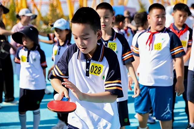 奔跑释放活力 运动赋能成长——两千余名吉林少年乐享趣味运动会(图4)