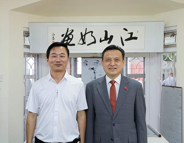 王泓君率丝路福船联合主办“兰亭·雅集”会见张茂明大使(图1)