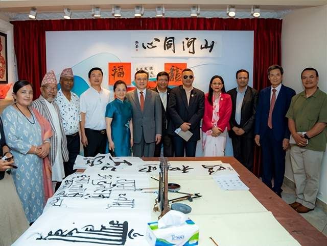 王泓君率丝路福船联合主办“兰亭·雅集”会见张茂明大使(图2)